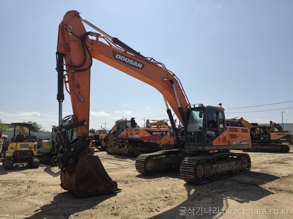 DX300LC
