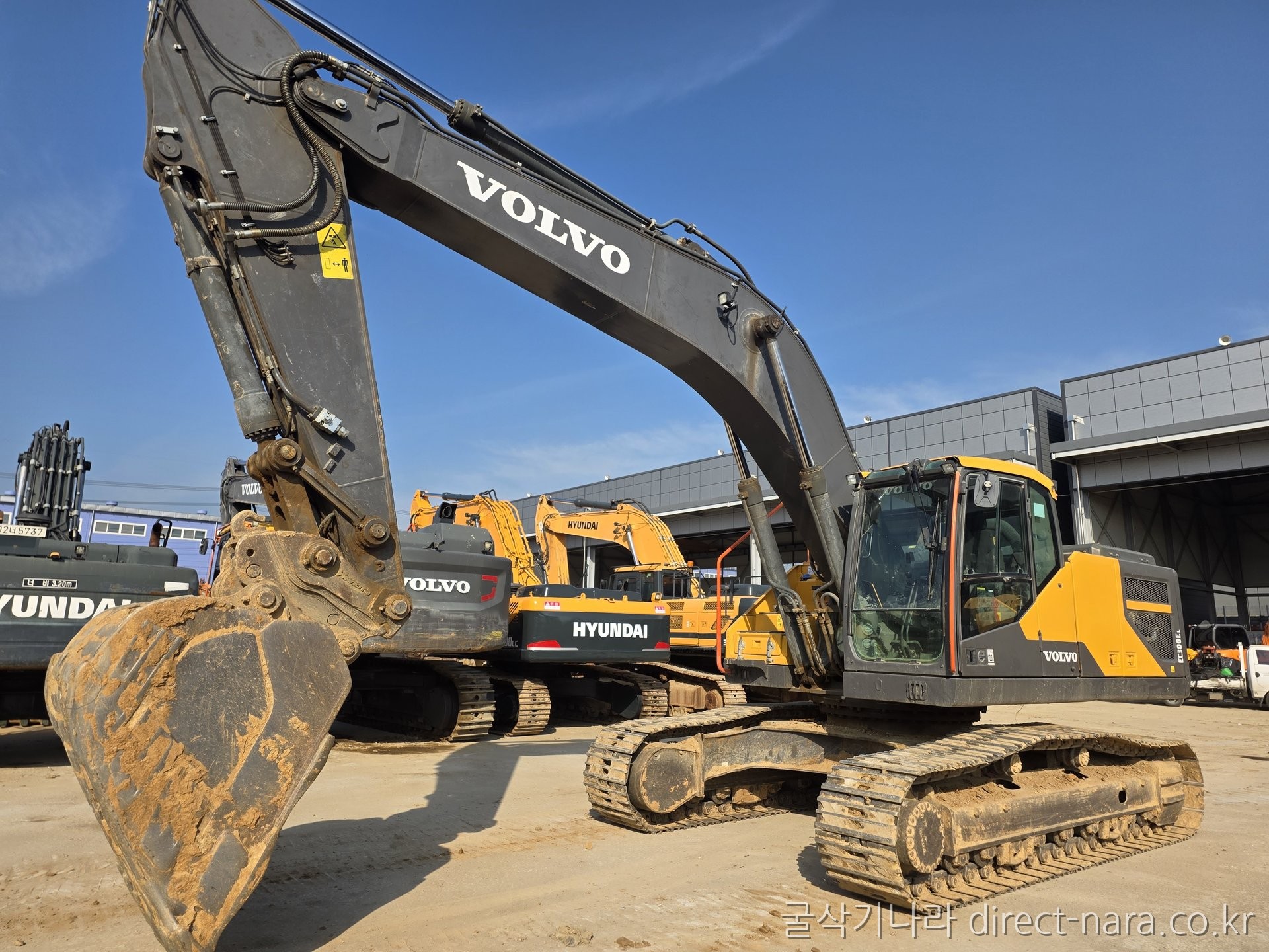 EC300E
