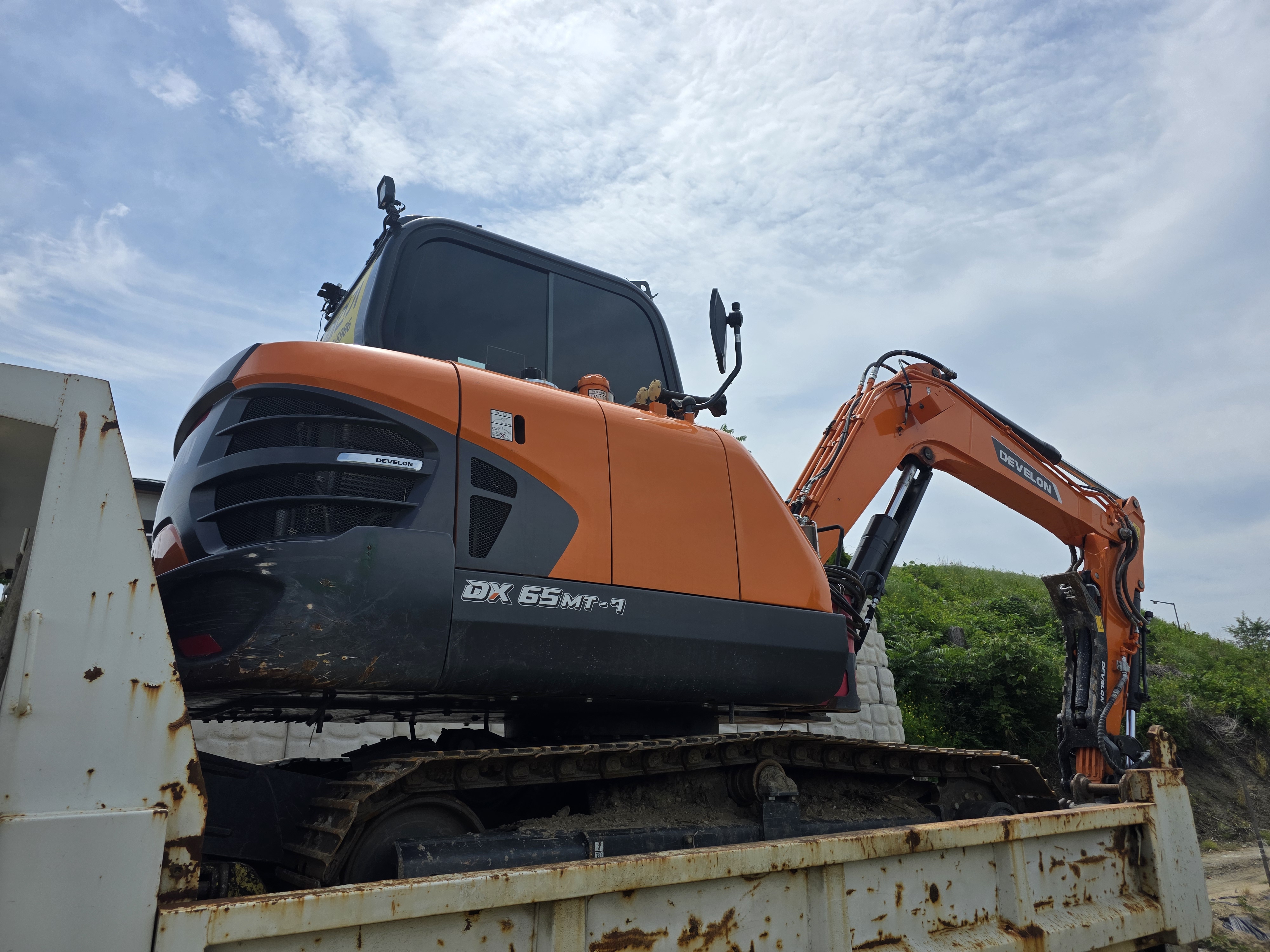 DX65MT