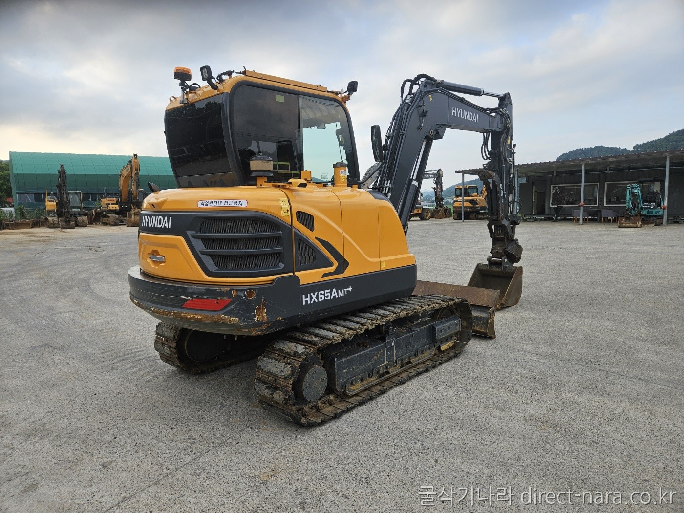 HX65AMT
