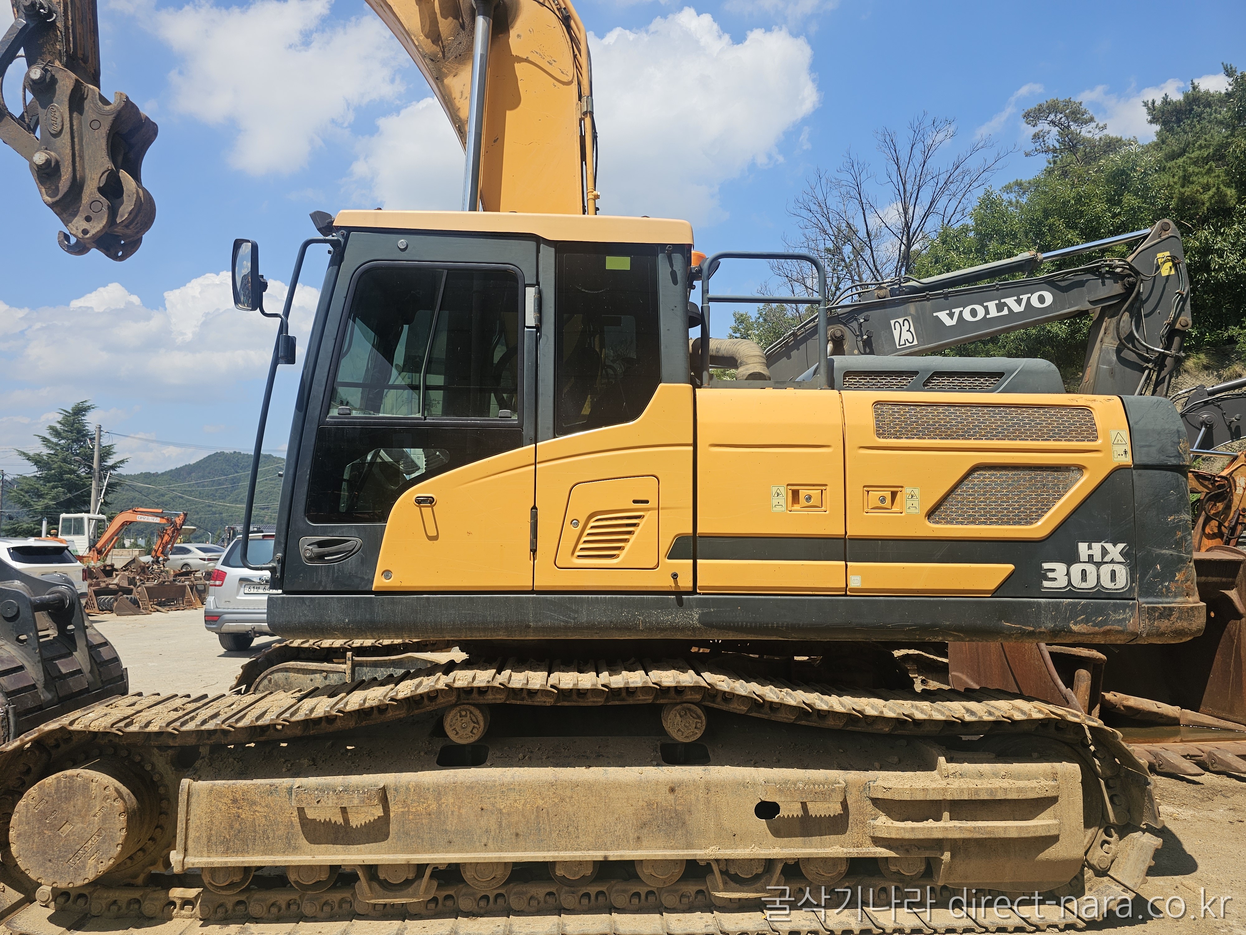 HX300