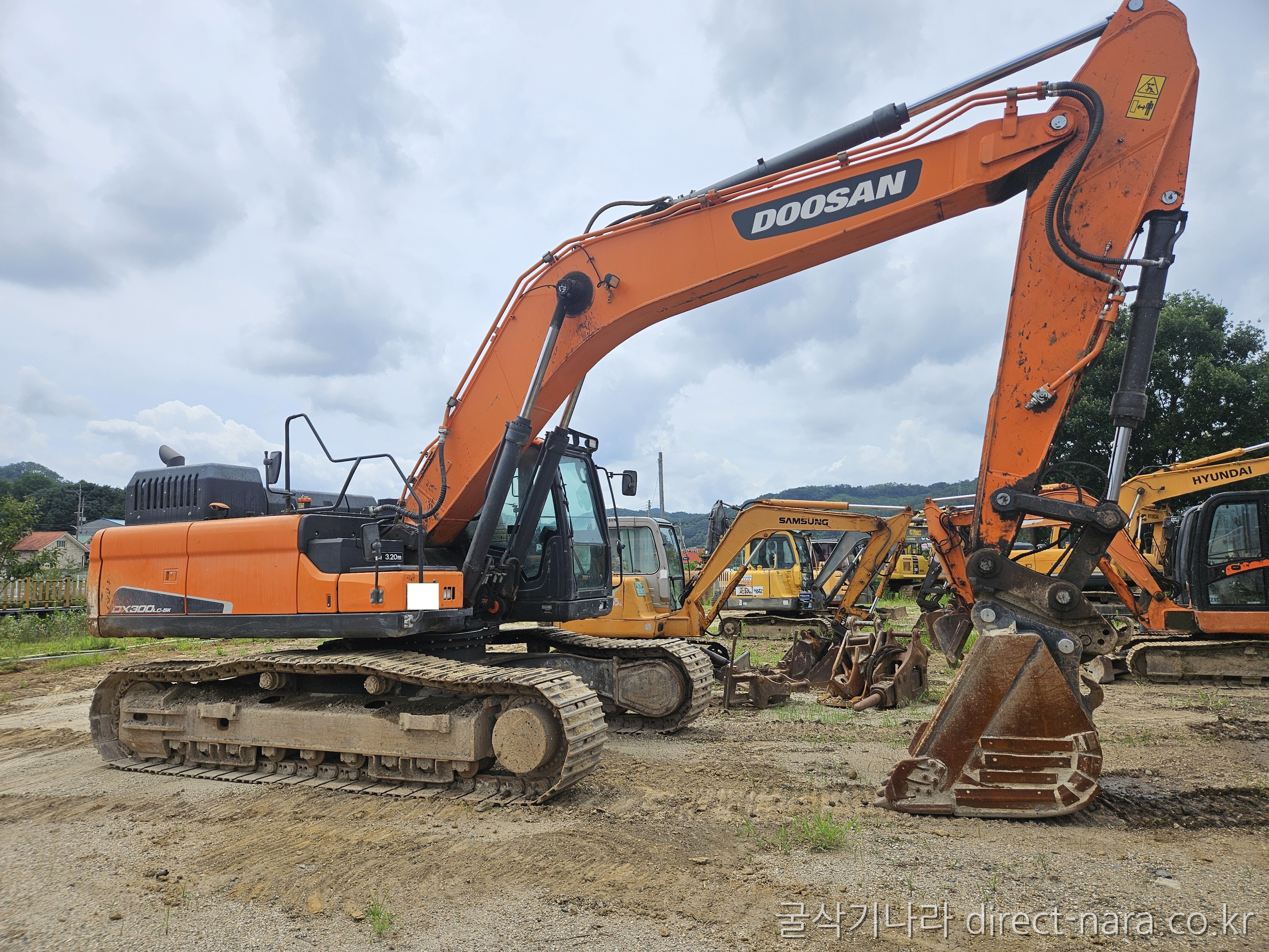 DX300