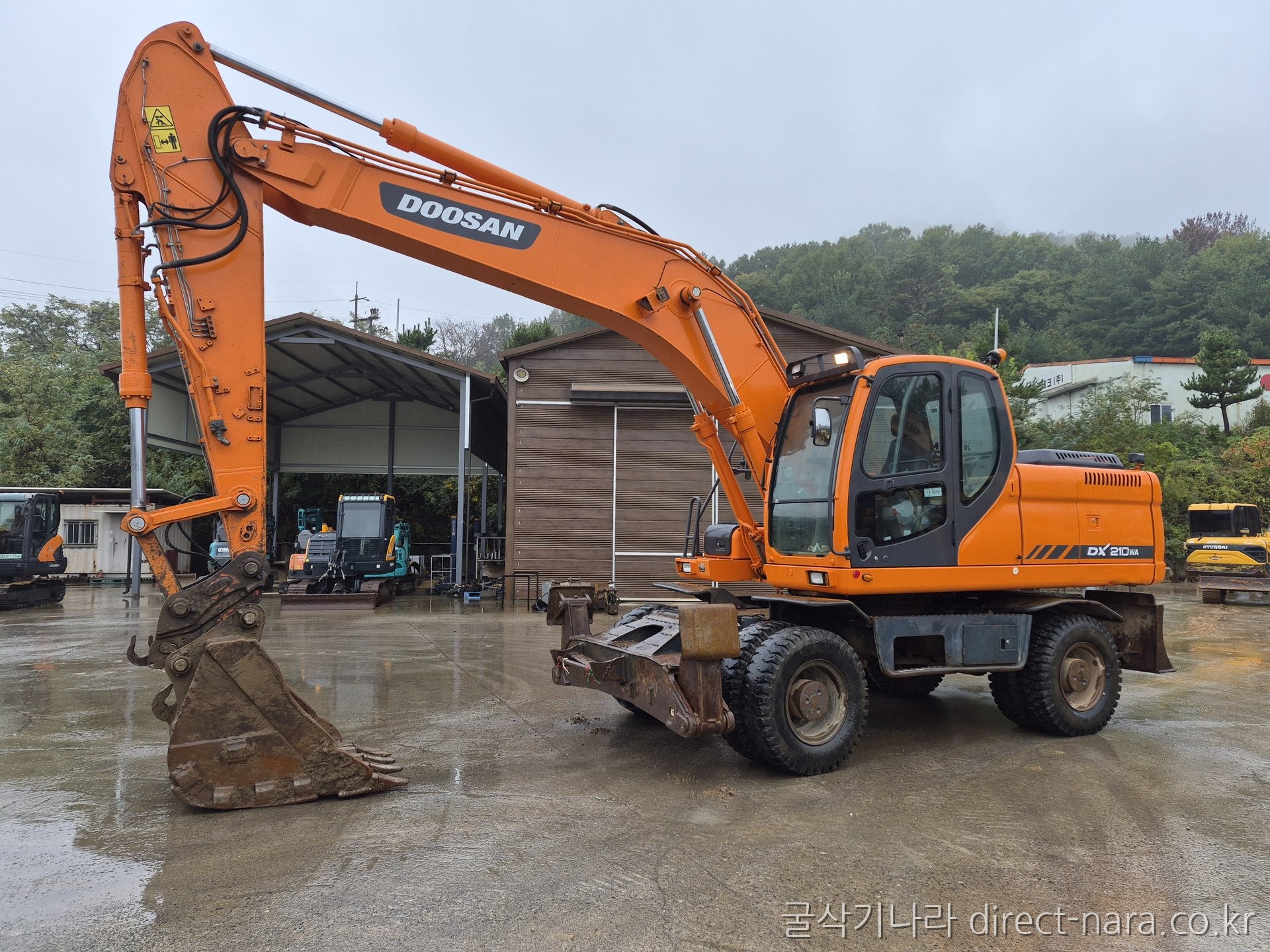 DX210WA