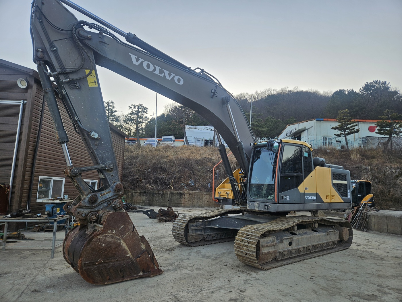 EC300E