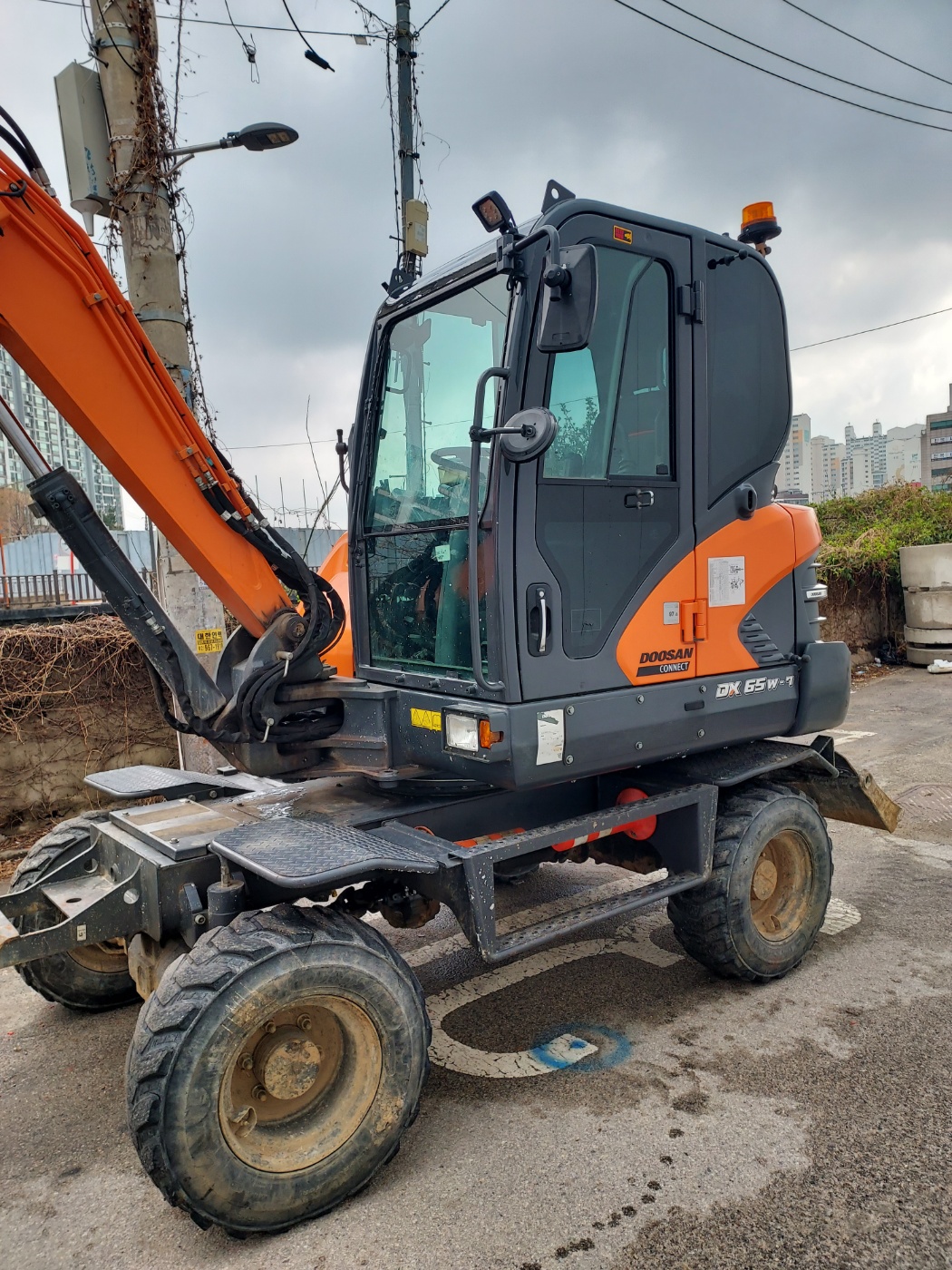 DX65-W