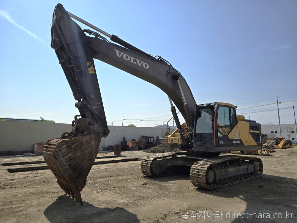 EC300E