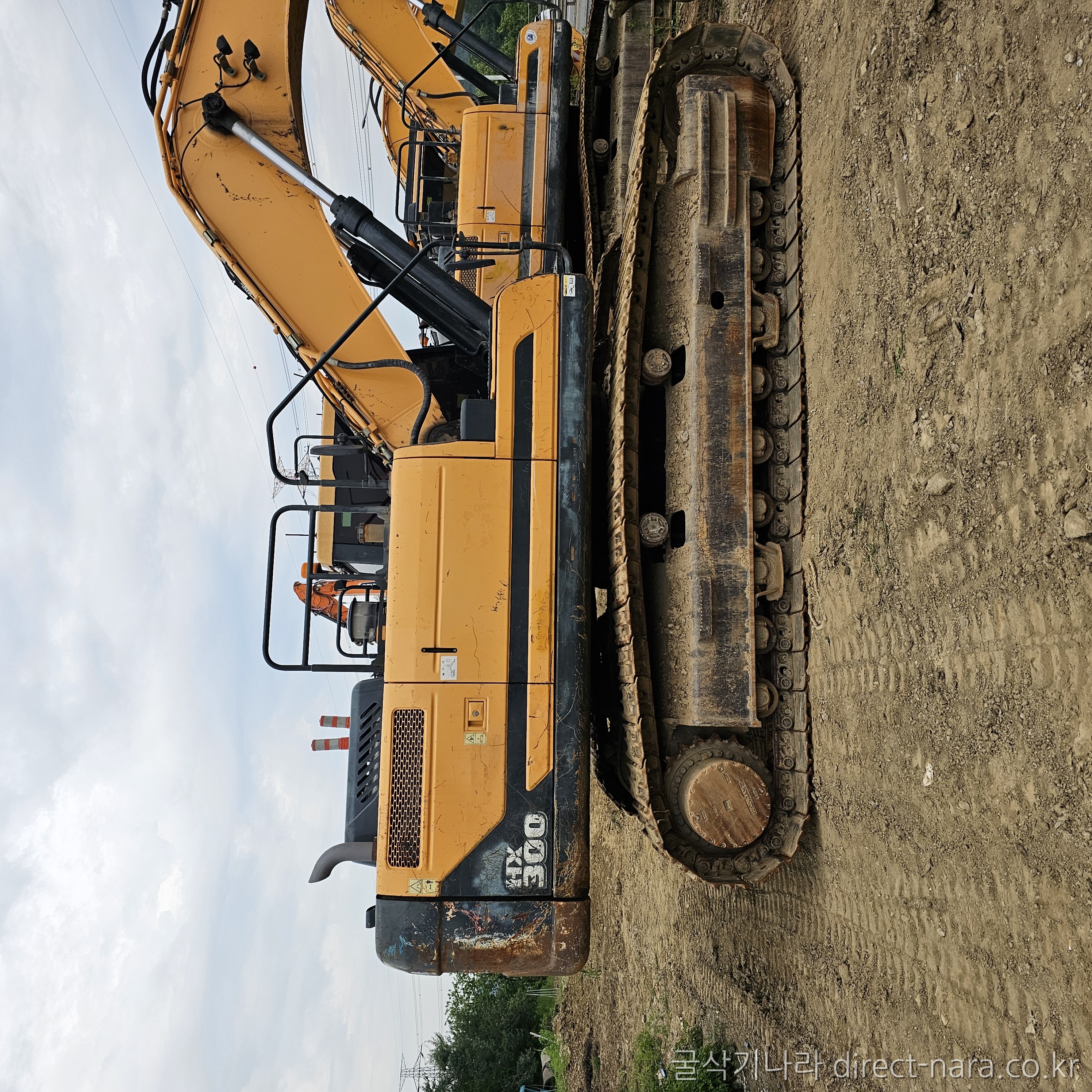 HX300
